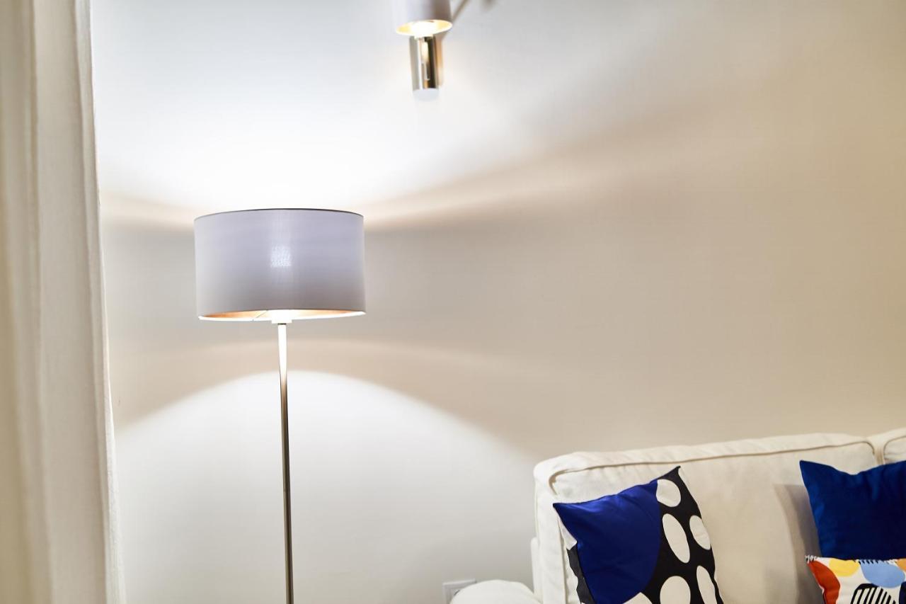 D20 Apartman | Boedapest Buitenkant foto