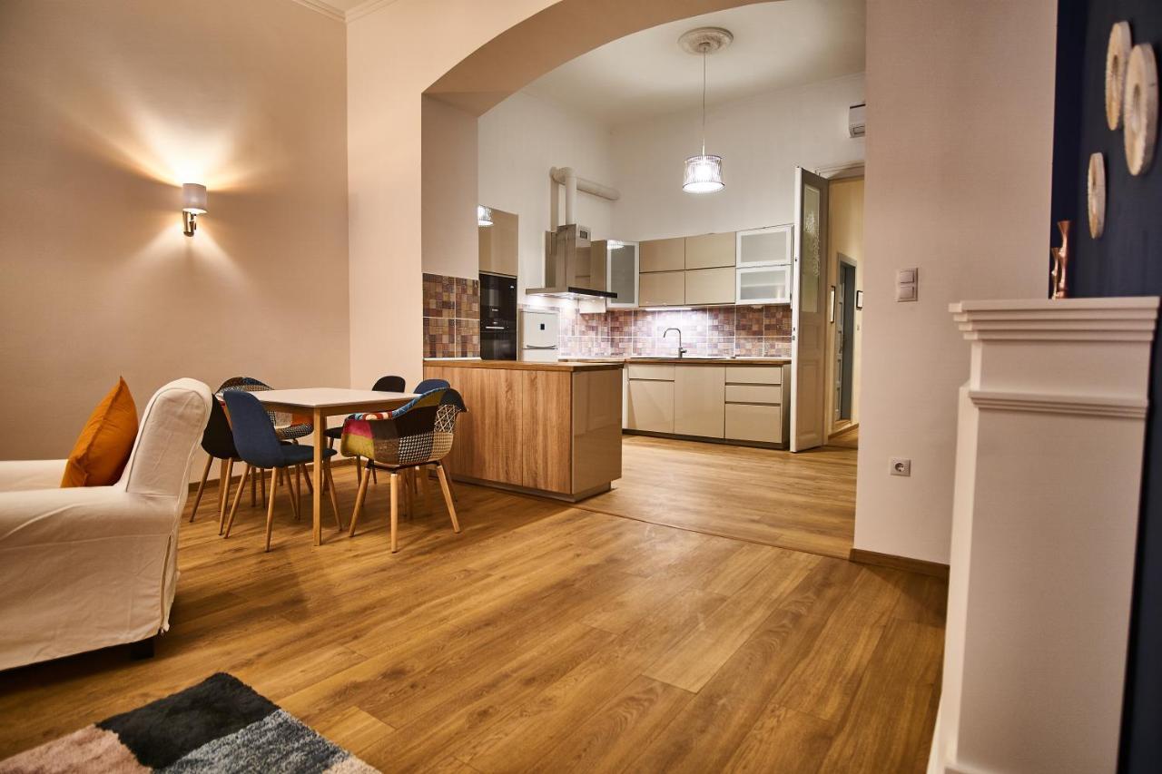 D20 Apartman | Boedapest Buitenkant foto