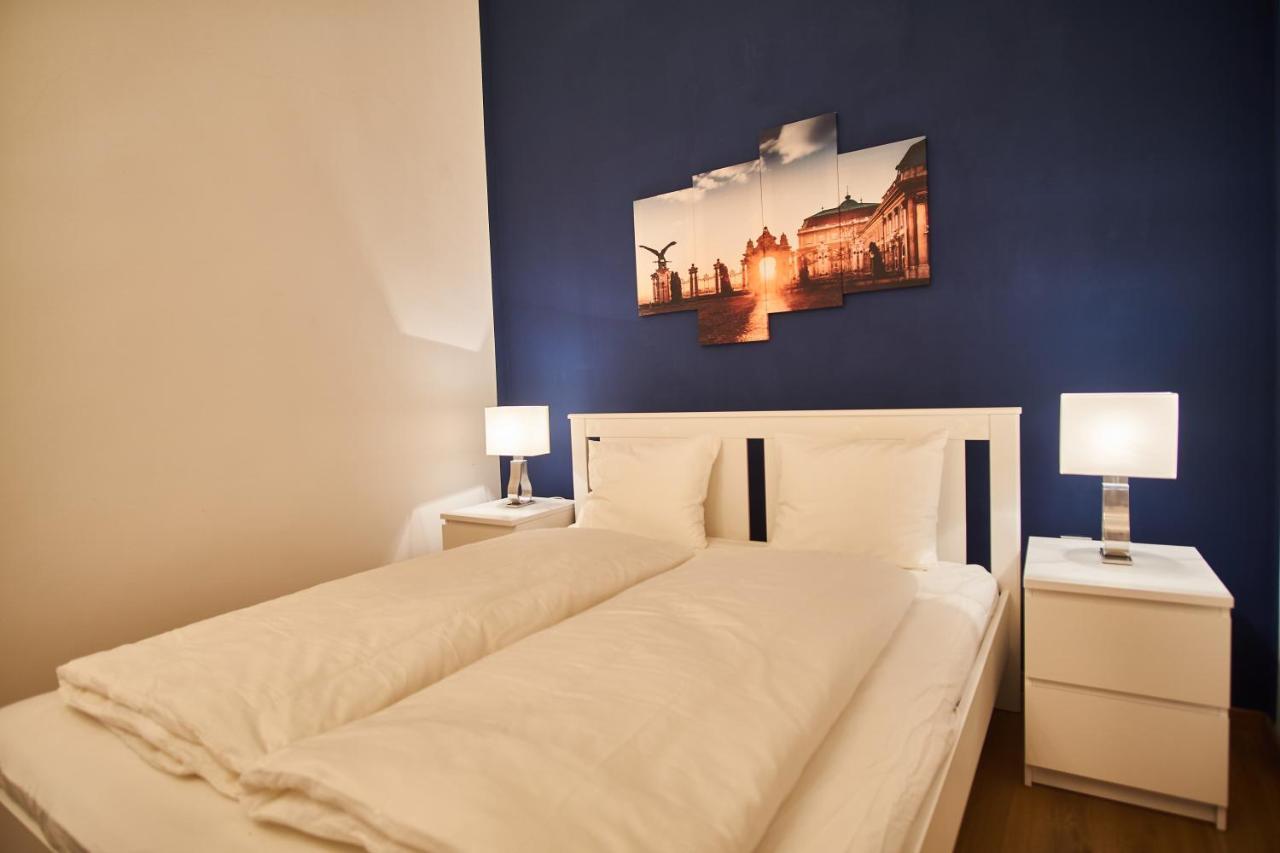 D20 Apartman | Boedapest Buitenkant foto