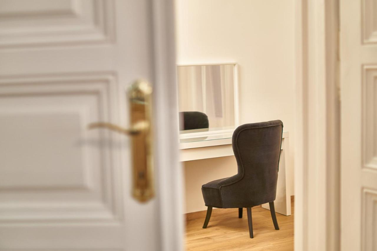 D20 Apartman | Boedapest Buitenkant foto