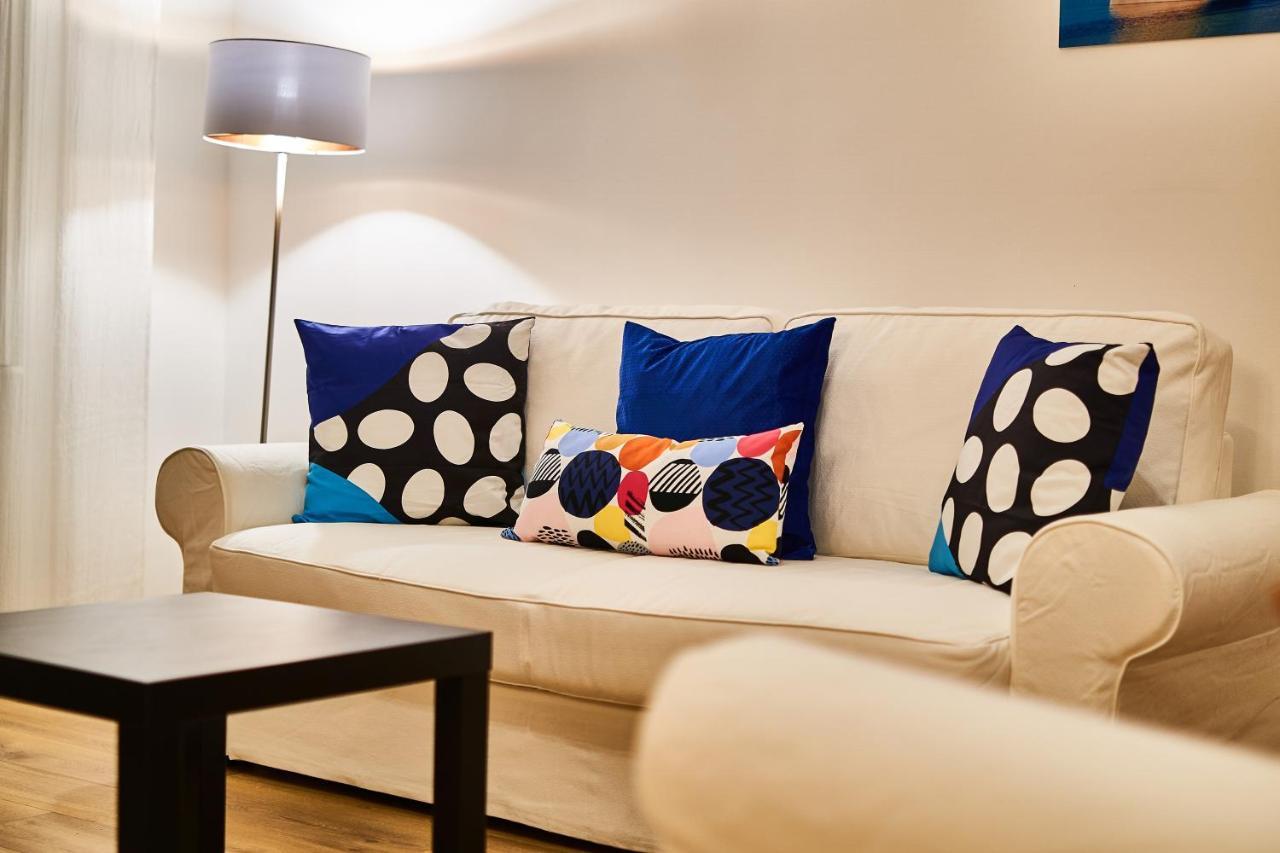 D20 Apartman | Boedapest Buitenkant foto